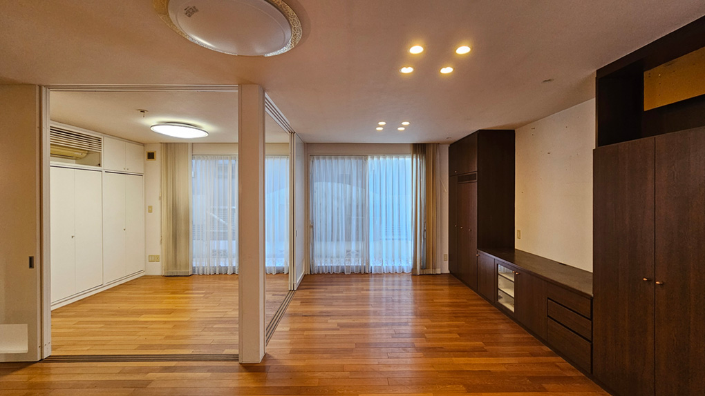 可動間仕切りで用途が広がる柔軟な空間設計