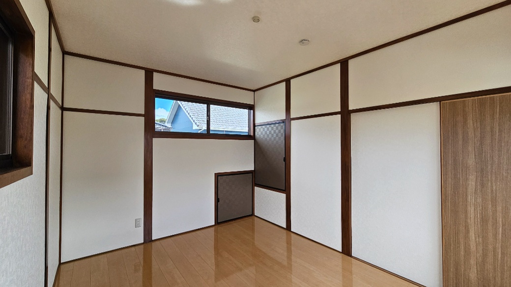 木部を残した6帖洋室は、寝室だけでなく仕事や趣味の部屋にも合わせられます。
