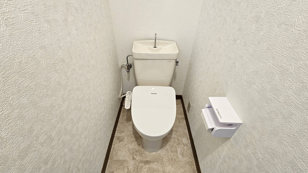 2階トイレ付きのため、夜間や朝の混雑時もスムーズに利用できます。