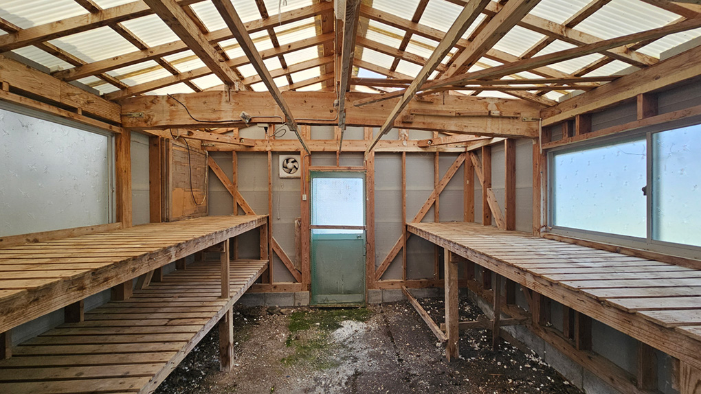 資材や道具の整理がしやすい実用的な構造となっています