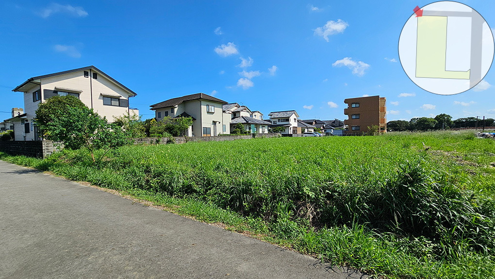 大島町にある390坪の広々とした敷地です。