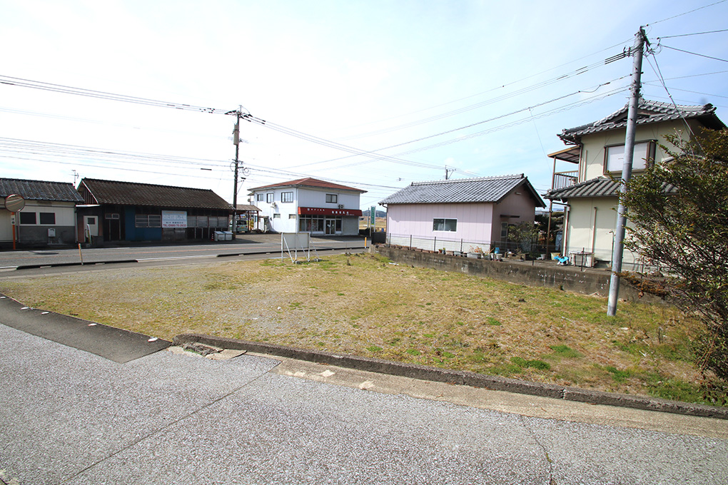 市街化調整区域ですが、自己居住用一戸建専用住宅の建築が可能です。