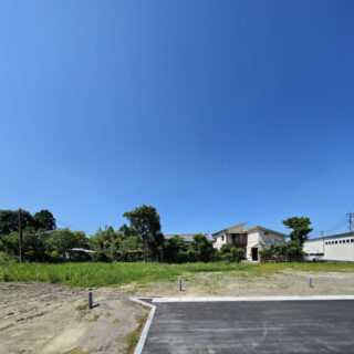 1号地は北側と南側にも面し、接道もしっかり確保された使いやすい形状です。