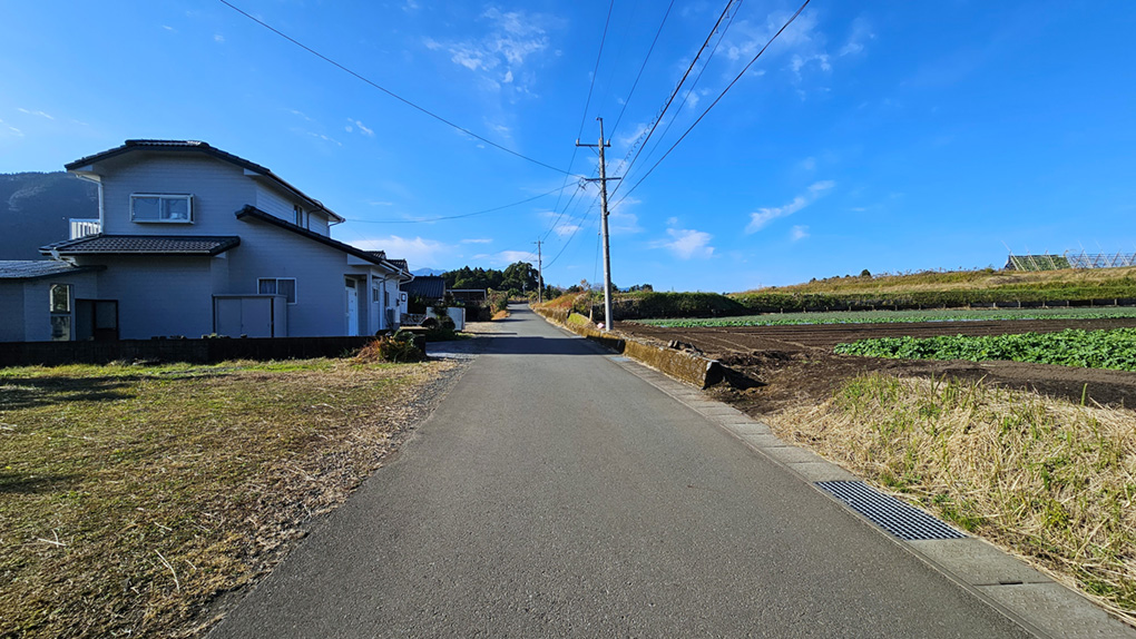 国道269号線や宮崎自動車道が近接しているため、県内外へのアクセスは良好です。