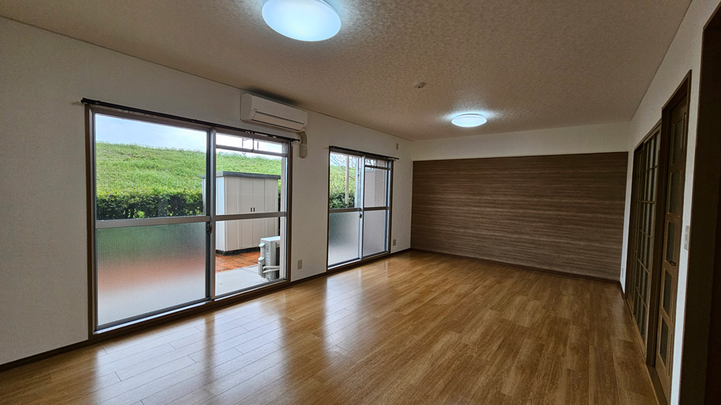 テラスとつながる開放的なリビングで日常にゆとりを演出